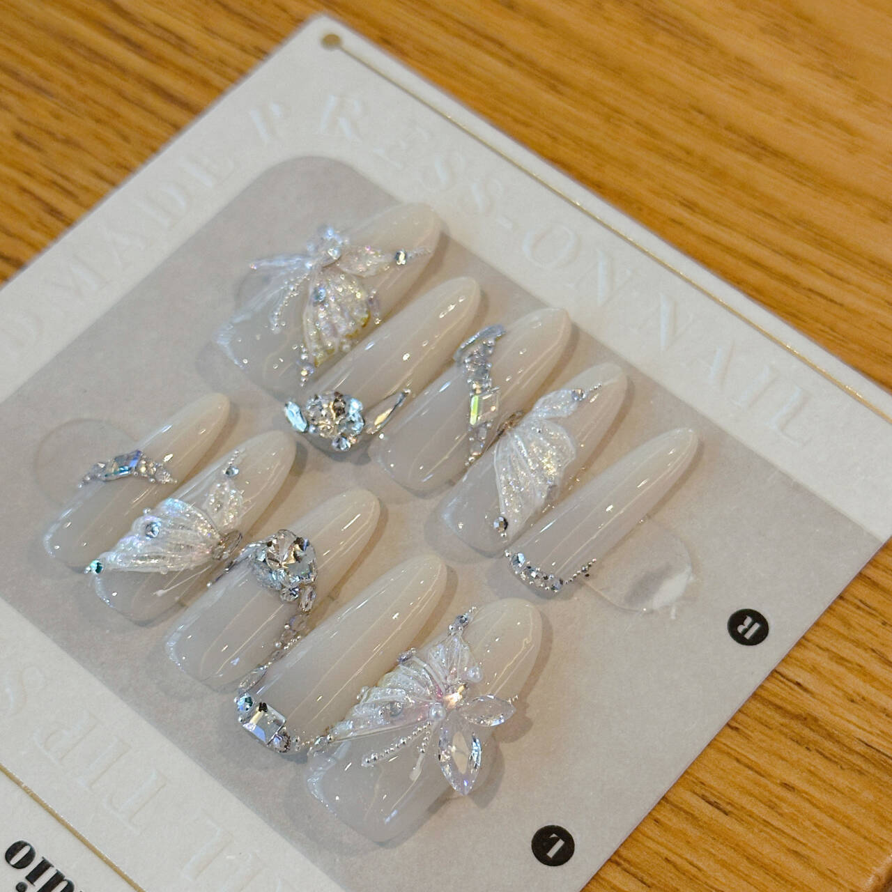 Handmade Fairy Light Luxury 3D Wearable Nail Armor