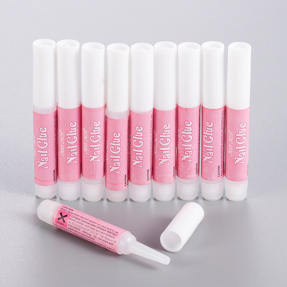 Nail Art Glue for Personal Use and DIY Manicure Application