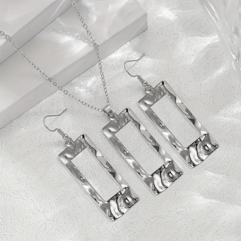 Luxury Hammered Geometric Jewelry Set – Eco Chic Necklace Set