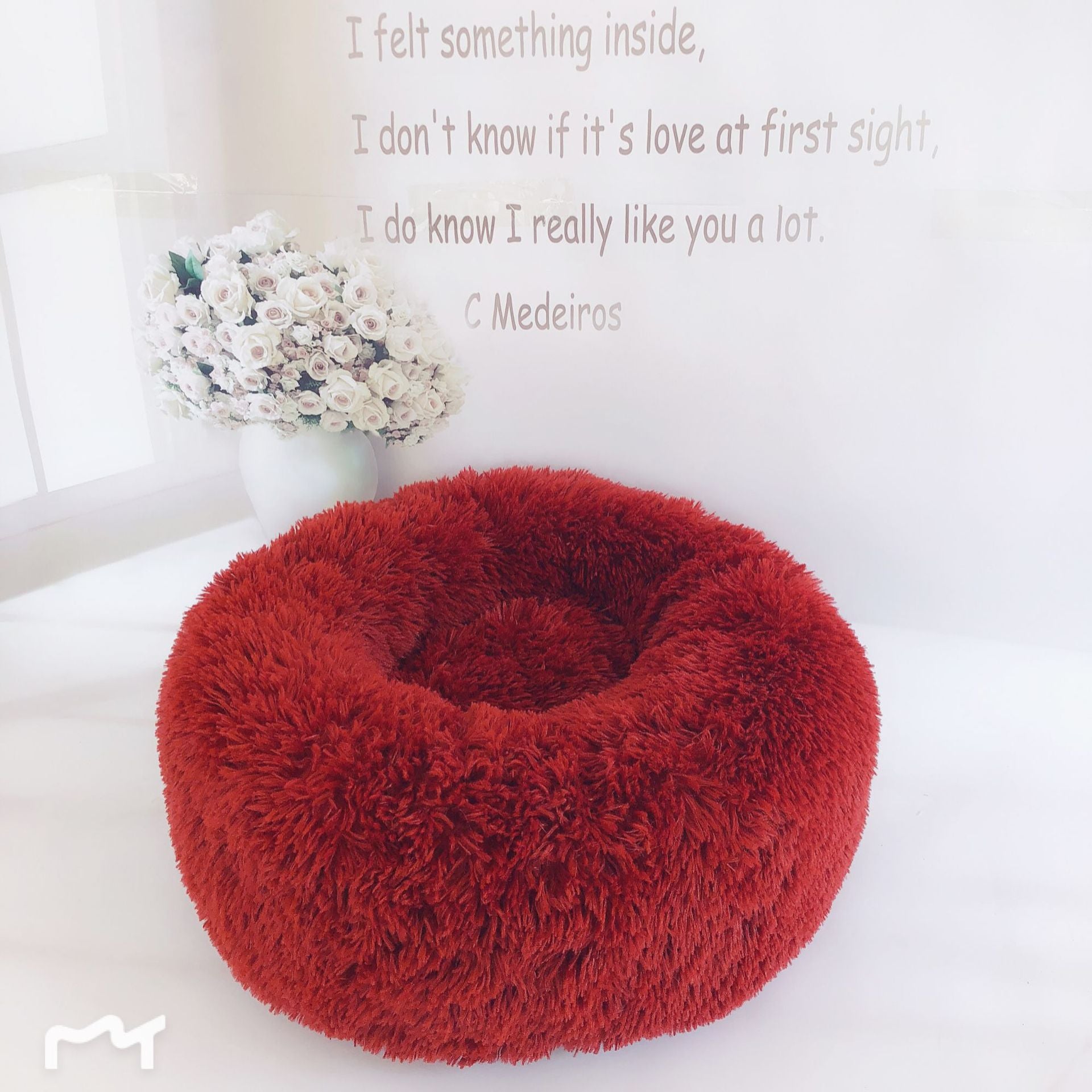 Luxury Plush Pet Nest Soft Warm Cozy Bed for Dogs & Cats