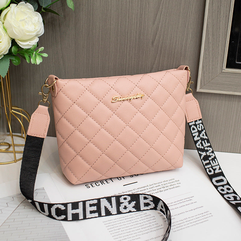 Small Women Messenger Bag Trend Embroidery Chain Shoulder Crossbody Purse