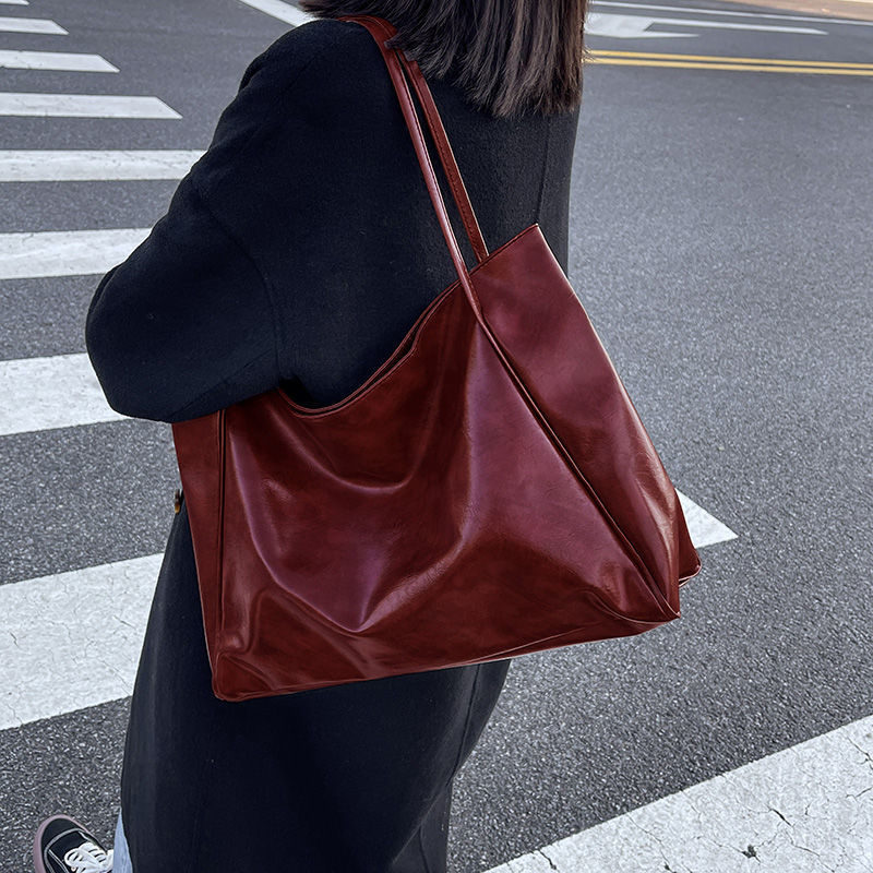 Retro Soft Leather Handbag Large Capacity Korean Style Shoulder Bag For Women