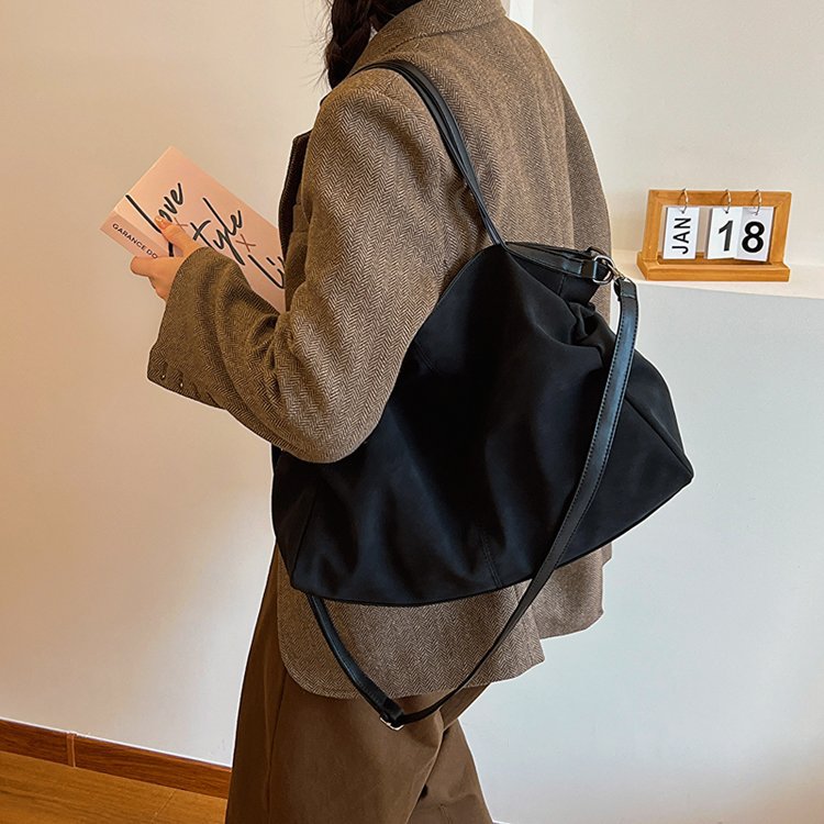 Simple Versatile Large Capacity Bag for Women Stylish Everyday Tote Bag