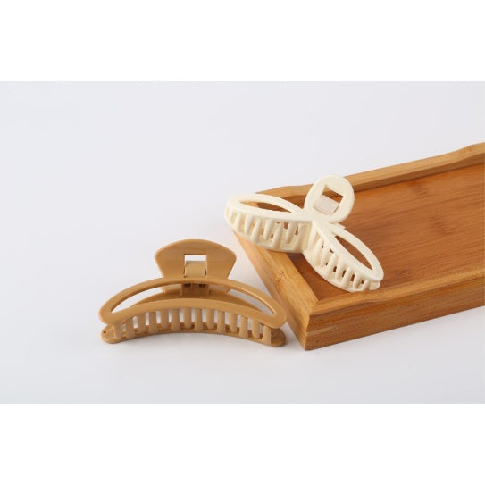 Trendy Korean Cross Hair Clip Strong Grip Stylish Hair Accessory