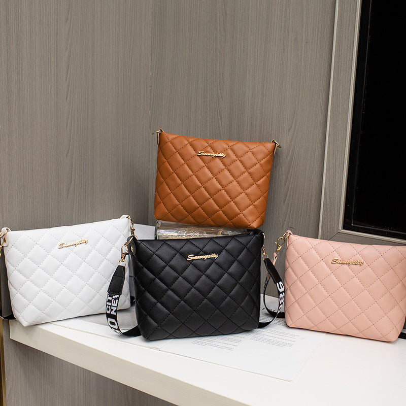 Small Women Messenger Bag Trend Embroidery Chain Shoulder Crossbody Purse