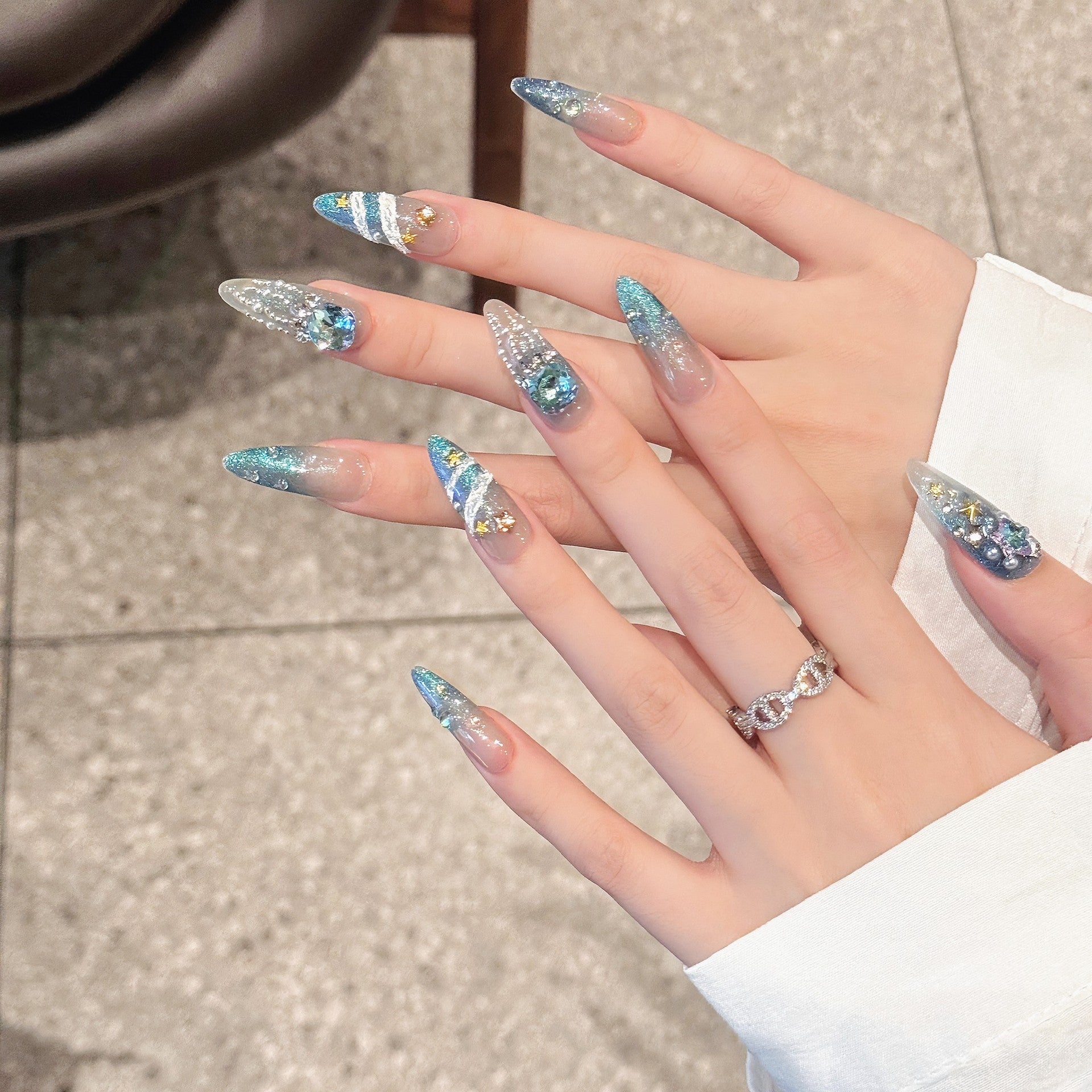 Angel Feather Haze Blue Gray Cat Eye Shiny Press On Nails