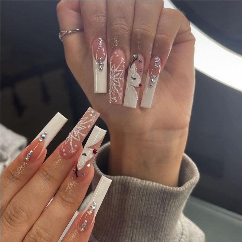 24 PCS Diamond Deer Snowflake Long Fake Nails