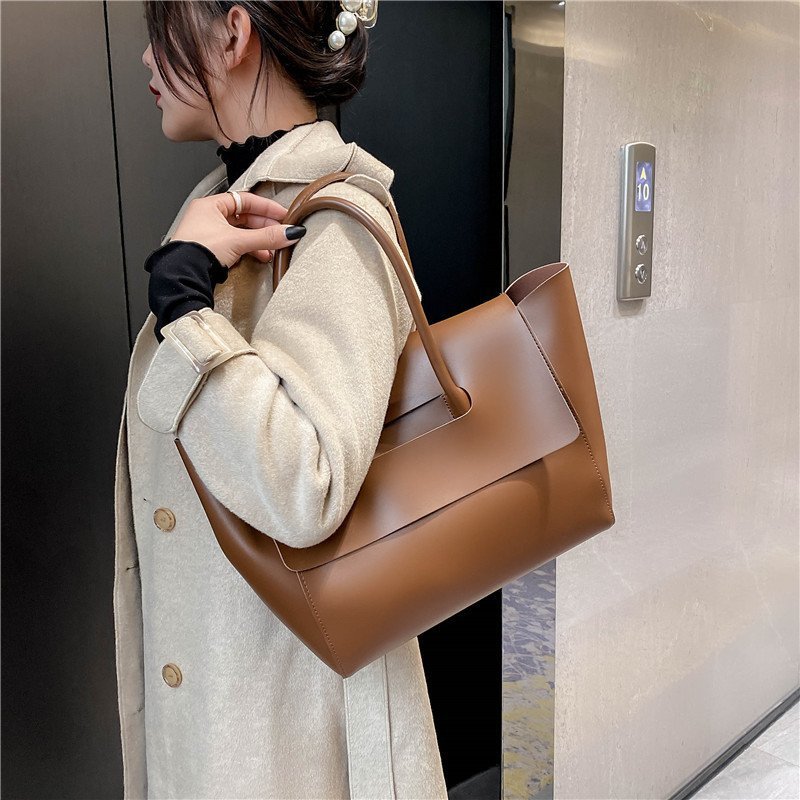 Fashion Women Large Capacity Shoulder Bag Retro Simple Tote Handbag