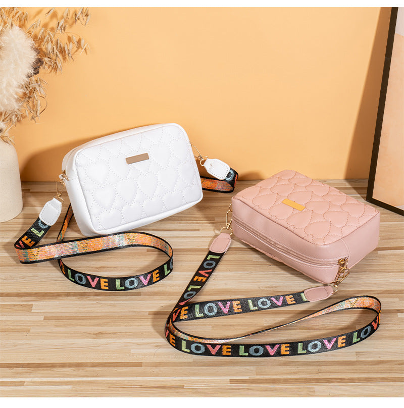 All Matching Casual Heart Embroidered Bag Stylish Women Shoulder Handbag