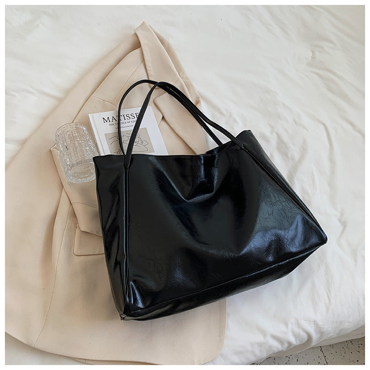 Retro Soft Leather Handbag Large Capacity Korean Style Shoulder Bag For Women