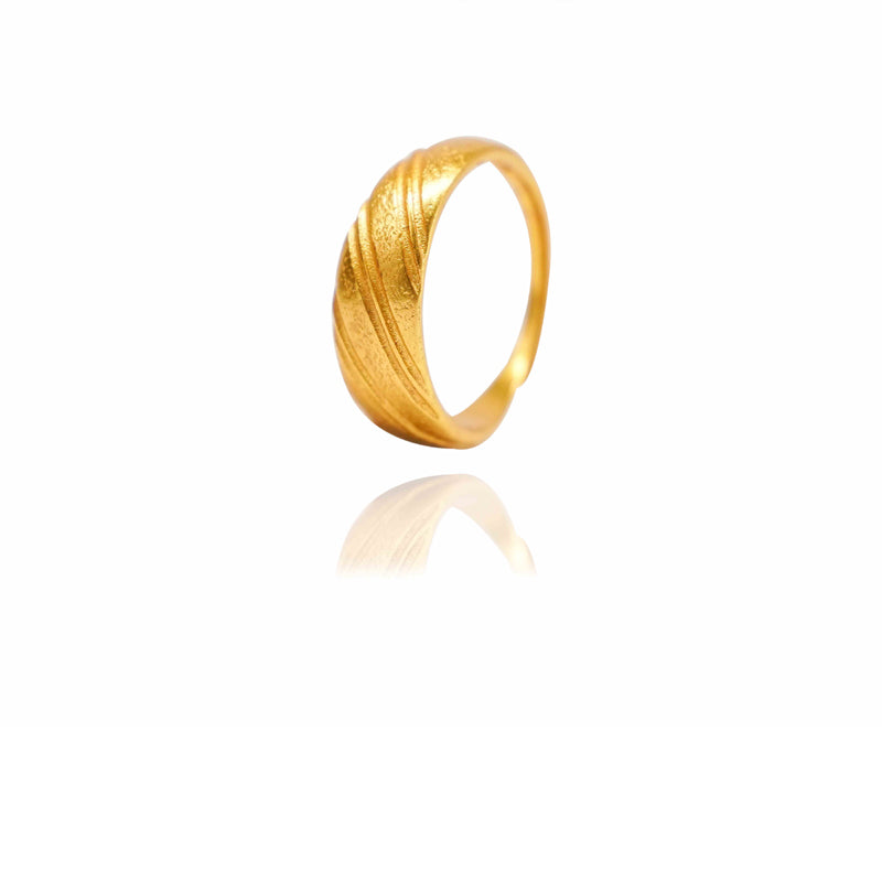 Luxury 24K Gold Dome Croissant Band Ring – Elegant Statement