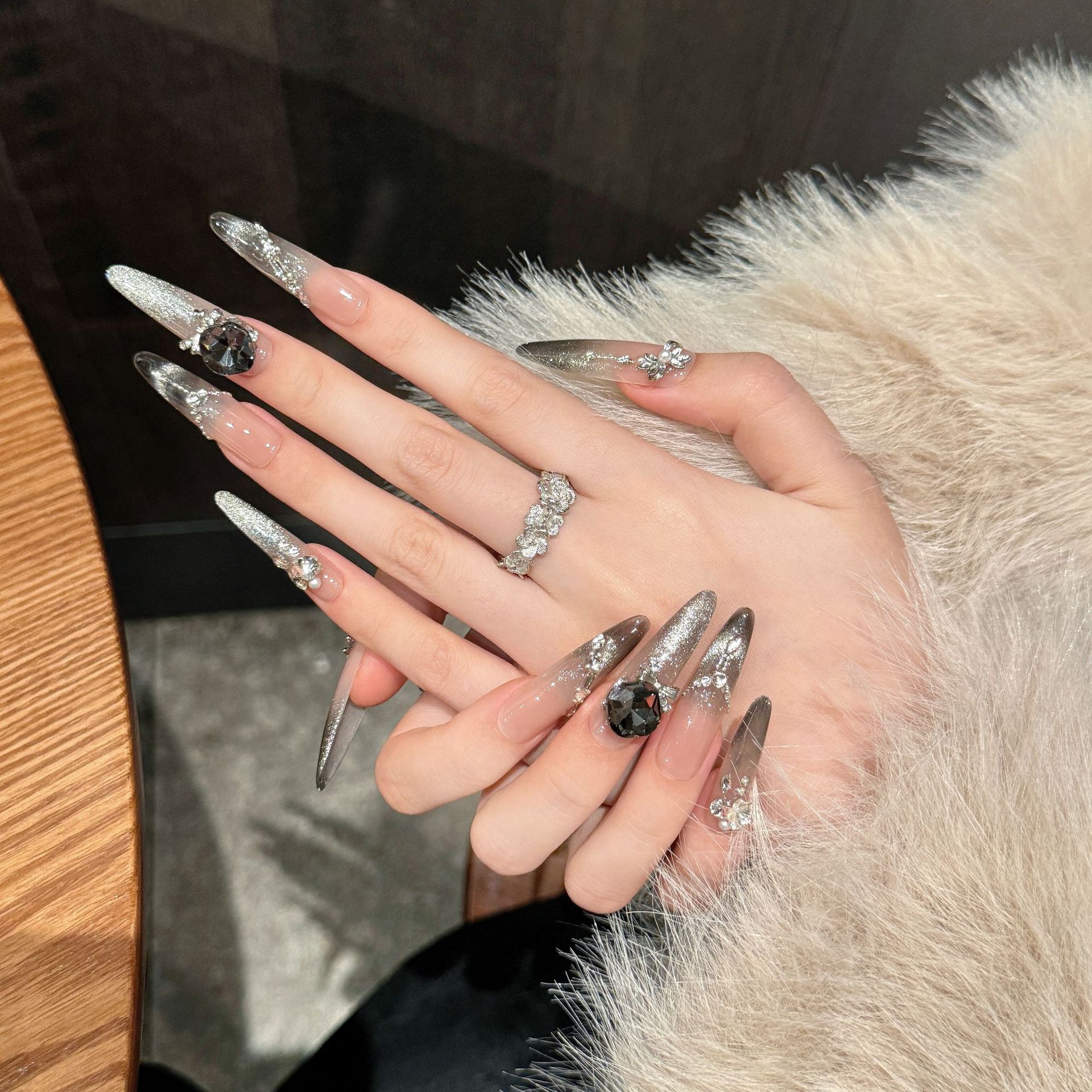 Autumn Winter Gradient Cat Eye Armor Nails