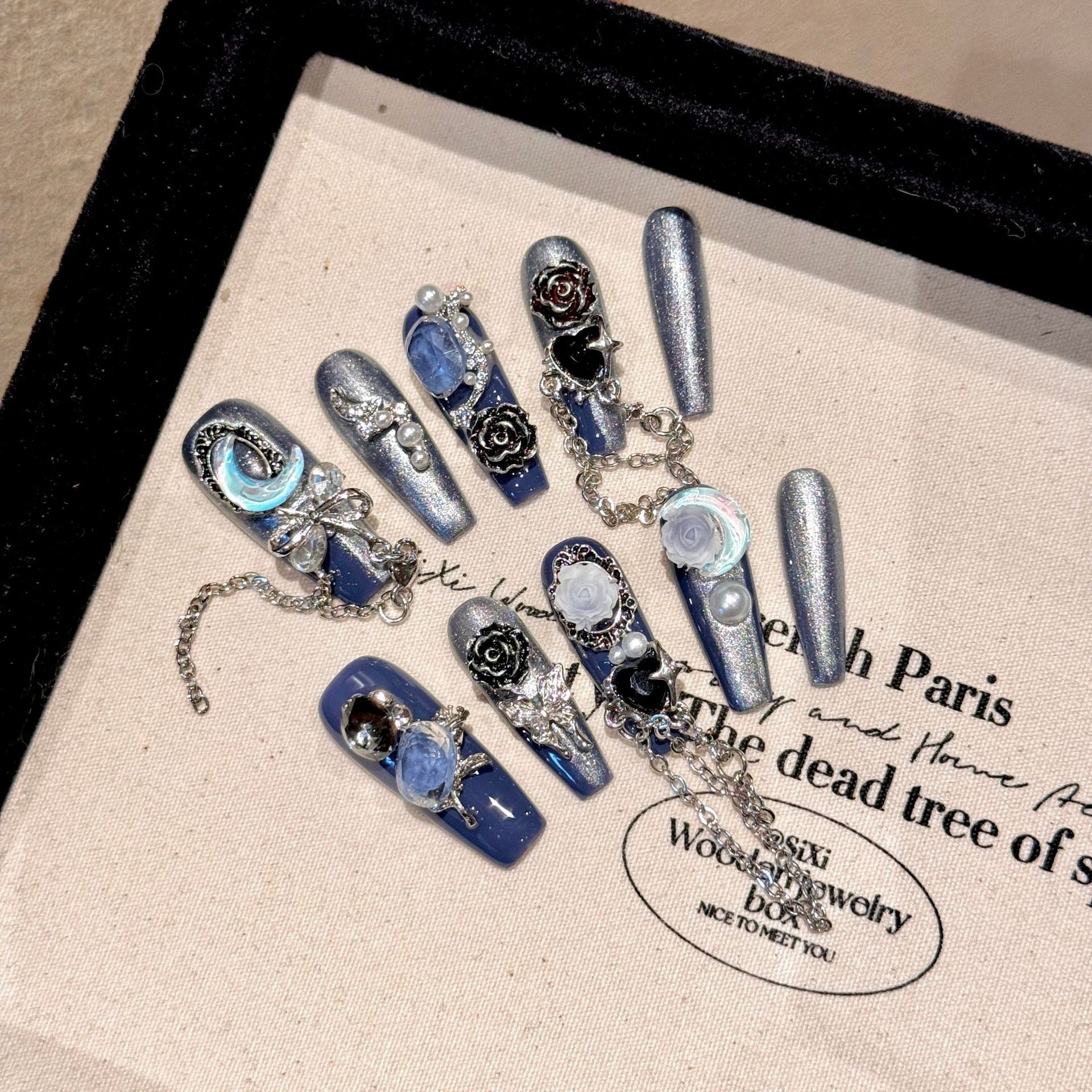 Non-Mainstream Hot Girl Blue Handmade Wearable Nails