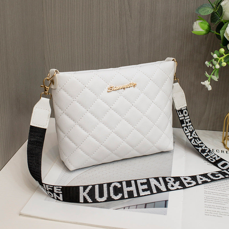 Small Women Messenger Bag Trend Embroidery Chain Shoulder Crossbody Purse