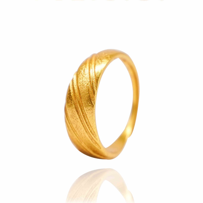 Luxury 24K Gold Dome Croissant Band Ring – Elegant Statement