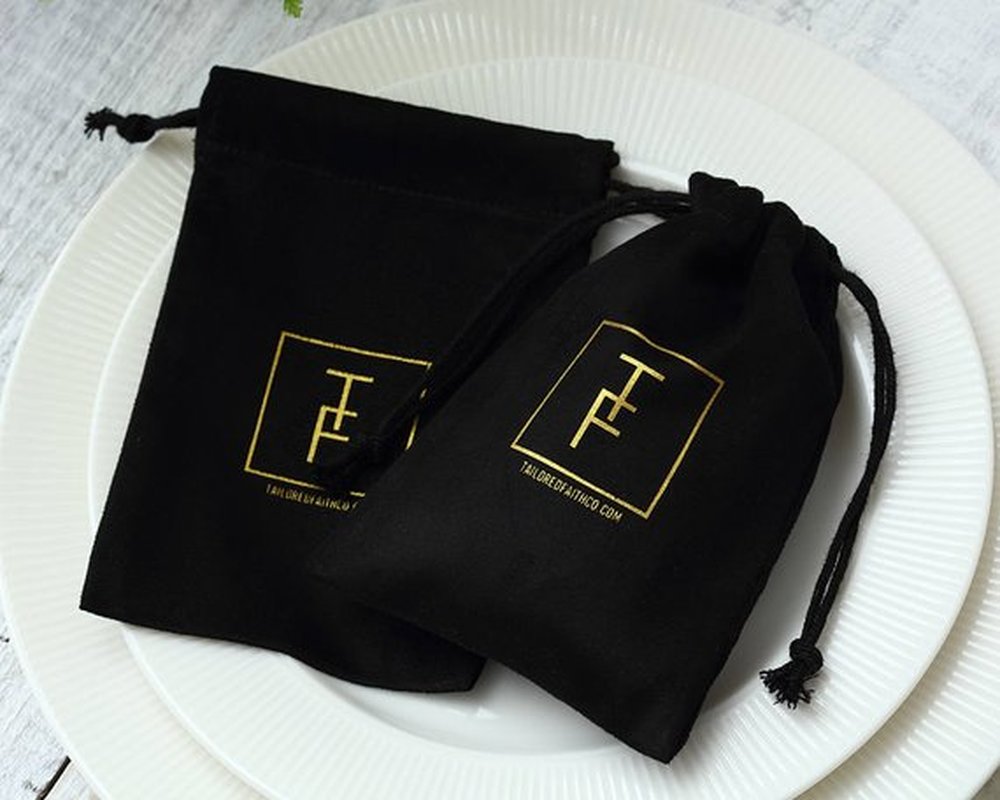Luxury Flannel Drawstring Jewelry & Accessories Storage Pouch