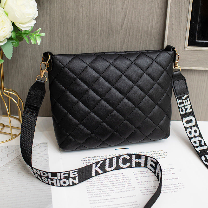 Small Women Messenger Bag Trend Embroidery Chain Shoulder Crossbody Purse